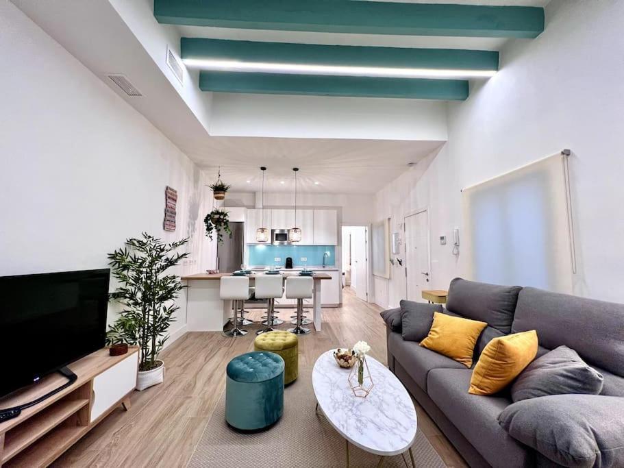 Auxiliadora Luxury * Sevilla